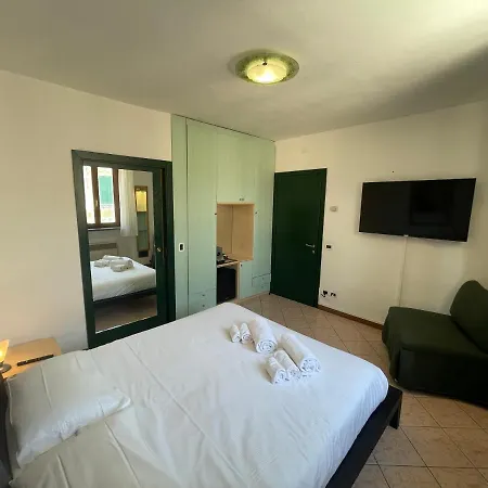 Pensión Casa Carlotta 3*